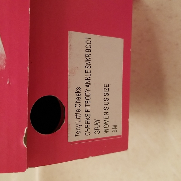 Cheeks Fitbody Ankle Sneaker/Hiker Boot. BNWT. Never worn. - Picture 8 of 10